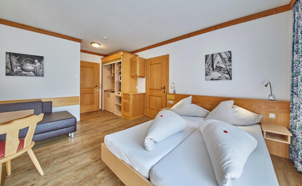 Apart-Hotel Forellenhof ซาลบาคฮินเทอร์เกลมม์ ภายนอก รูปภาพ